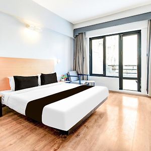 Super Townhouse Lakdikapul